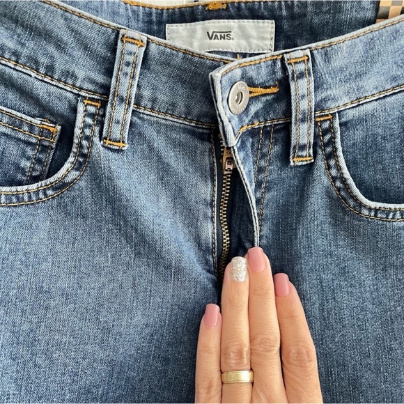 2/$25 NWT VANS HIGH-RISE SKINNY JEANS SZ 26 - Picture 10 of 11